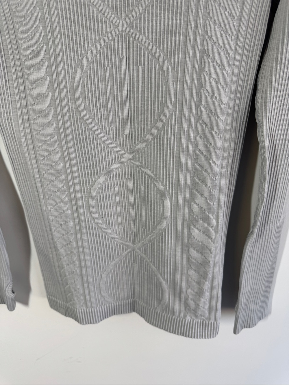 Lululemon Rest Less Pullover Knit Long Sleeve Sweater Athletic Yoga Running XS - Picture 10 of 13